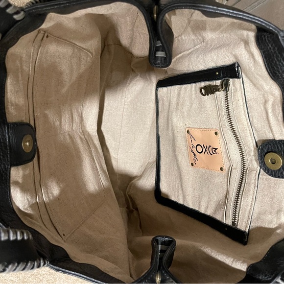 MUXO by Camila Alves genuine leather handbag - Picture 7 of 8